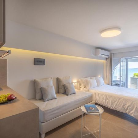 Nelly'S Apartments Толон Экстерьер фото
