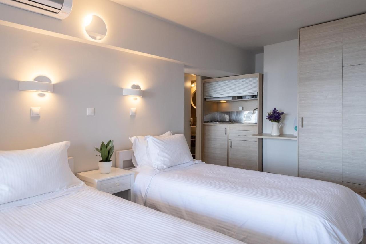 Nelly'S Apartments Толон Экстерьер фото