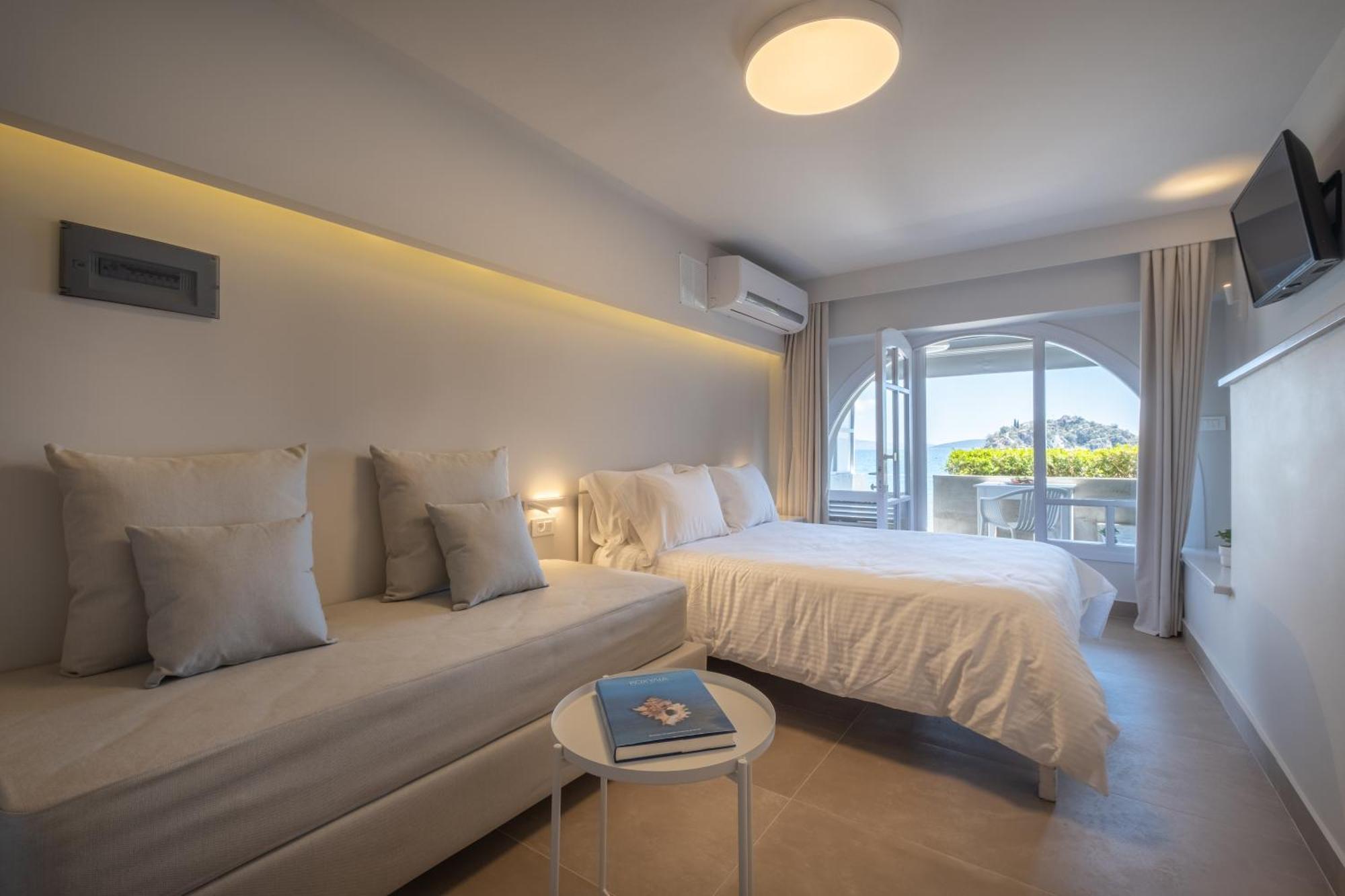 Nelly'S Apartments Толон Экстерьер фото